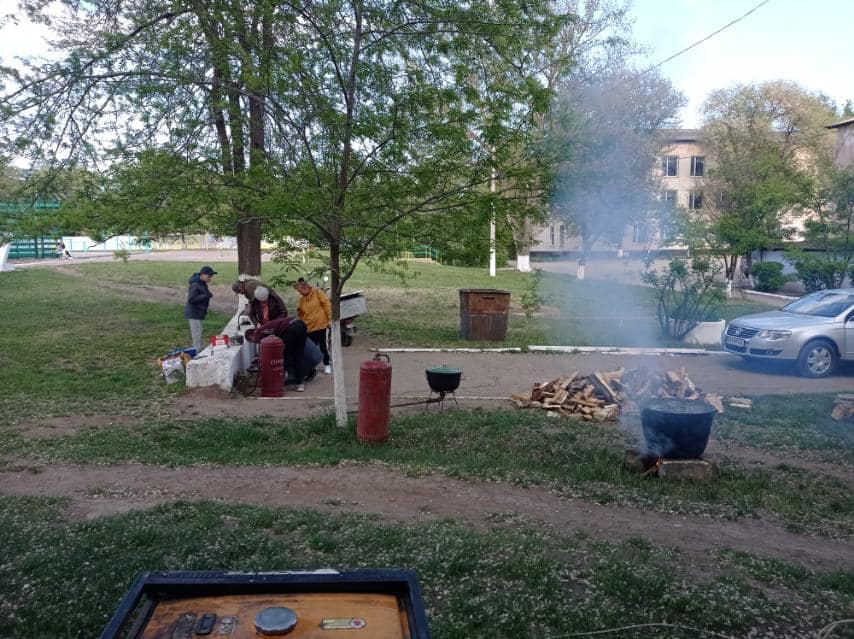 На Одещині у місті без світла розгорнули польову кухню та створили 16 пунктів для зарядки телефонів
